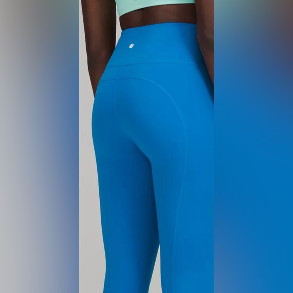 Lululemon Size 8 Teal cropped leggings